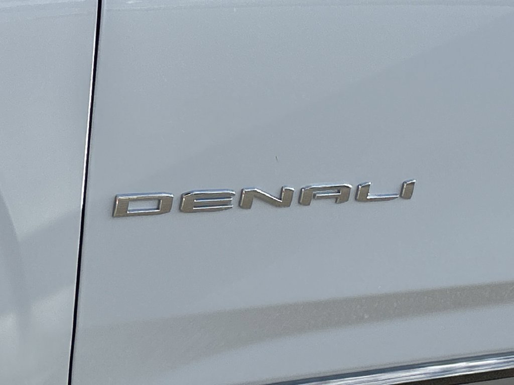 New 2026 GMC Yukon Denali Ultimate AWD/4WD image 33