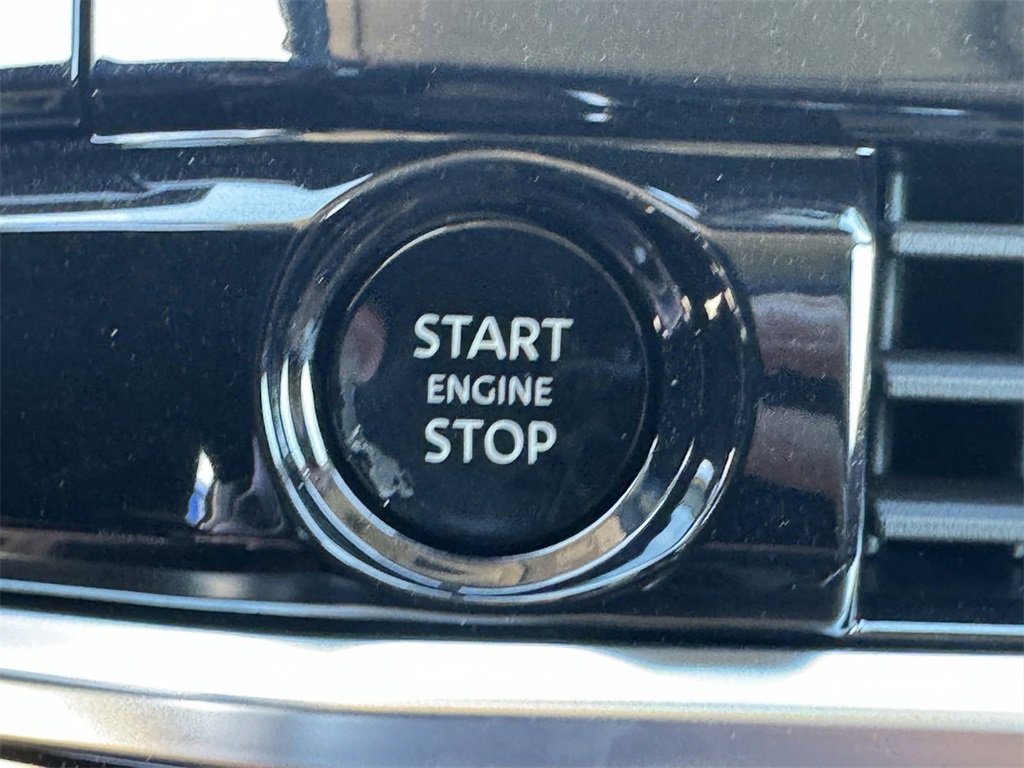 New 2025 Nissan Pathfinder Platinum w/ Cargo Package image 25