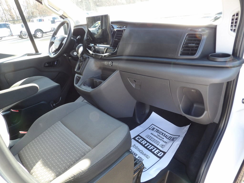 Used 2023 Ford Transit 350 XLT RWD image 42