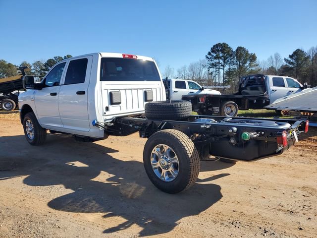 New 2026 RAM 3500 Tradesman w/ Chrome Appearance Group A AWD/4WD image 4
