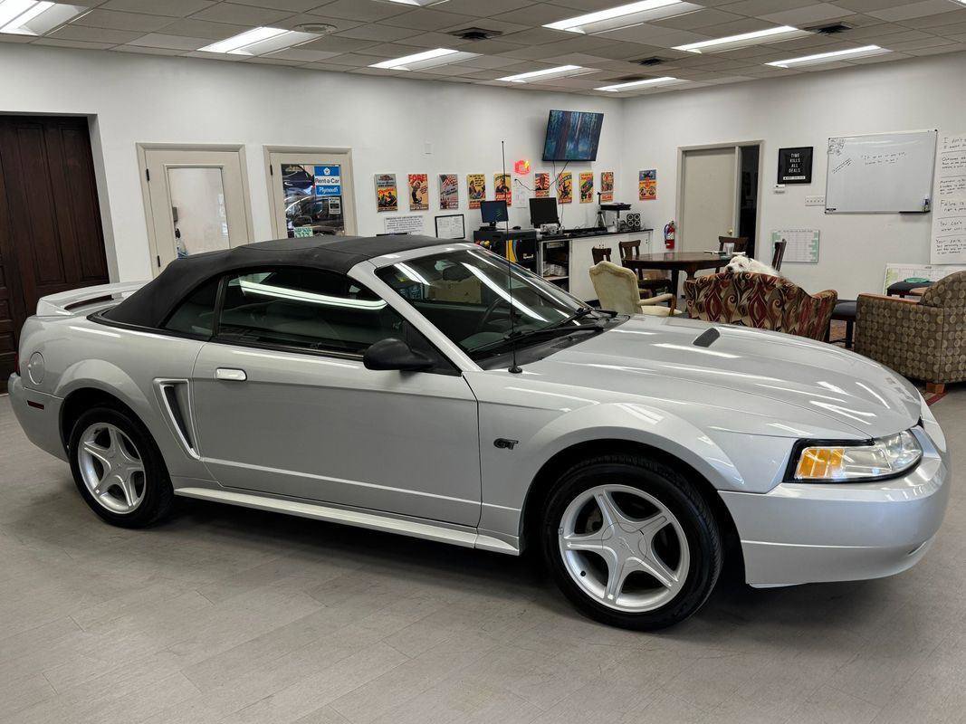 Used 2000 Ford Mustang GT RWD image 20