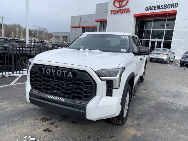 Used 2023 Toyota Tundra SR5 w/ SR5 Convenience Package image 4