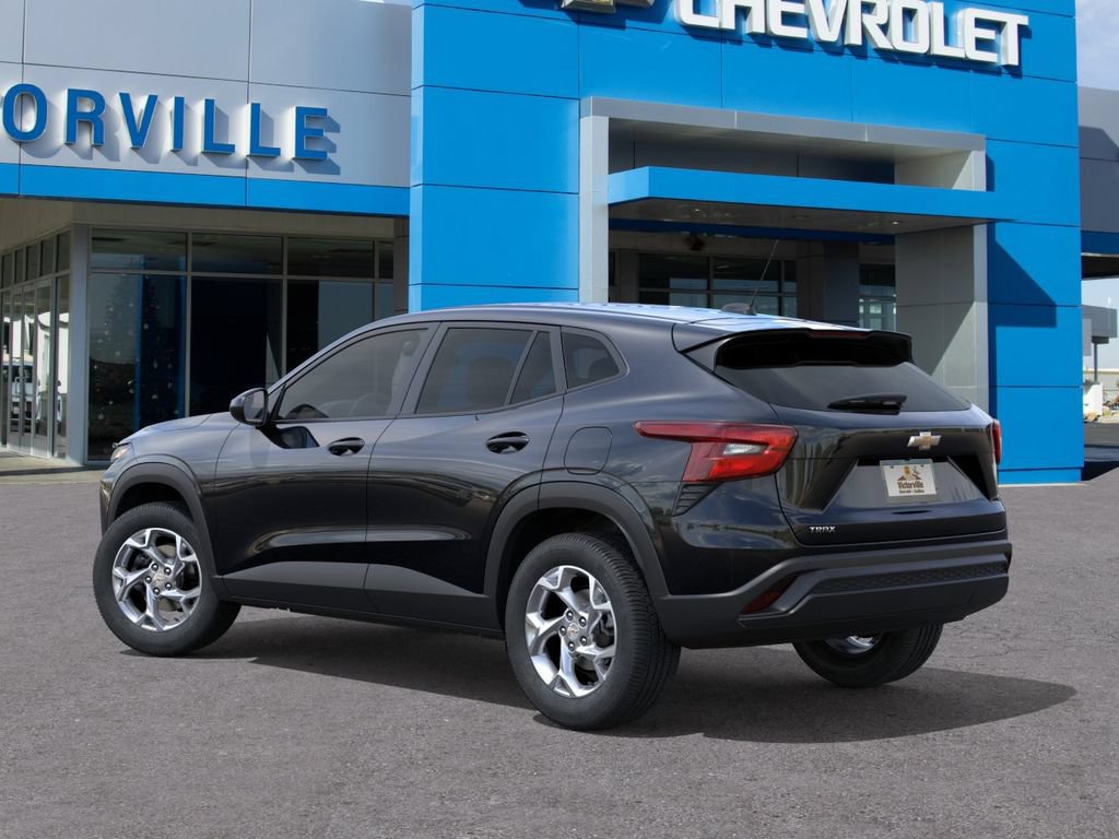 New 2026 Chevrolet Trax LS w/ LS Convenience Package FWD image 3