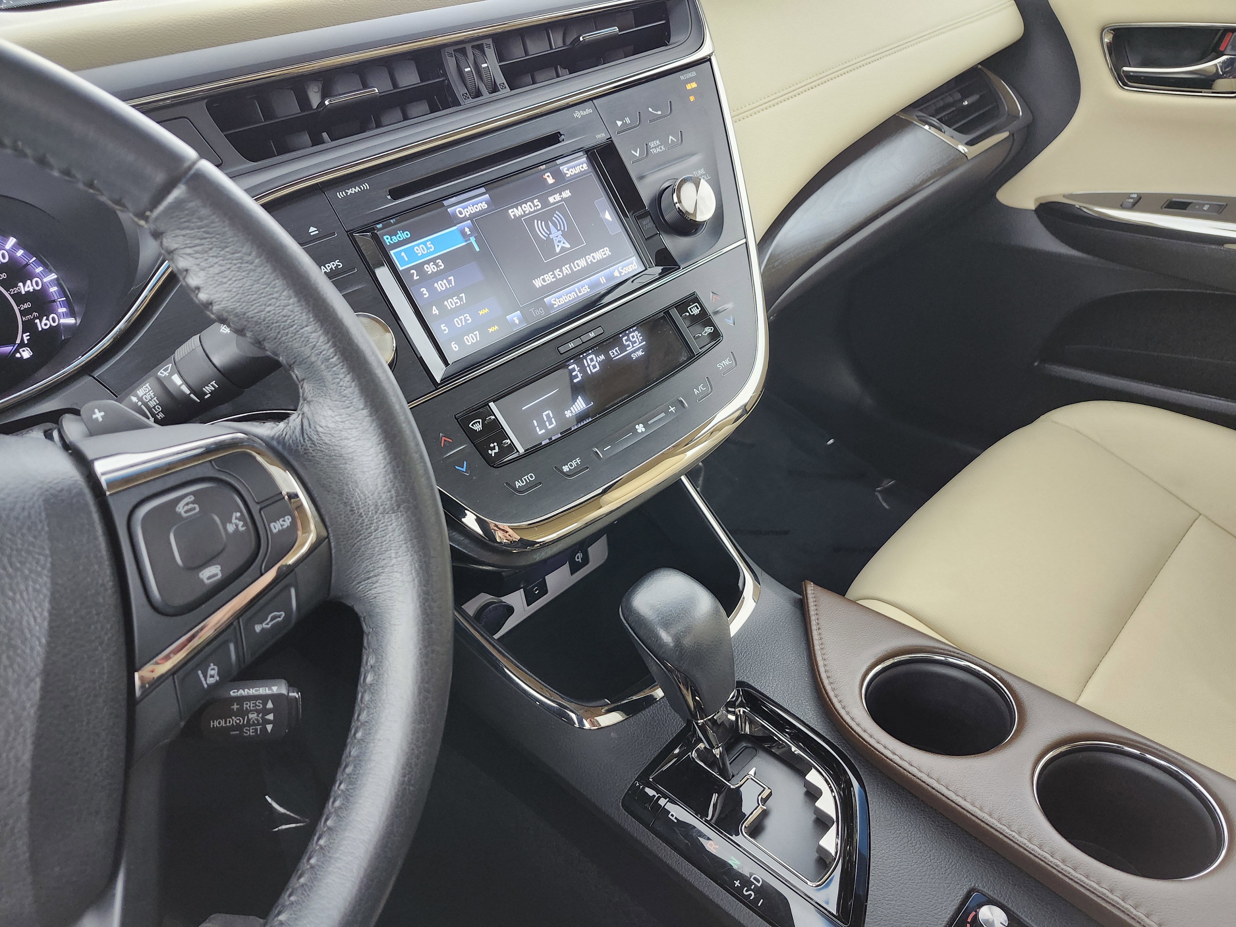 Used 2018 Toyota Avalon XLE Premium w/ Protection Package image 32