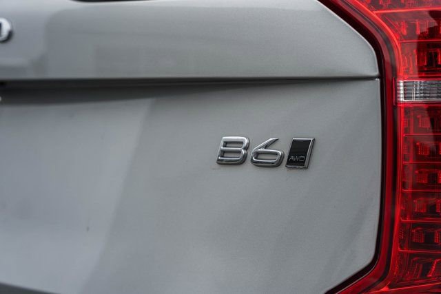 Certified 2023 Volvo XC90 B6 Ultimate w/ Protection Package Premier image 8