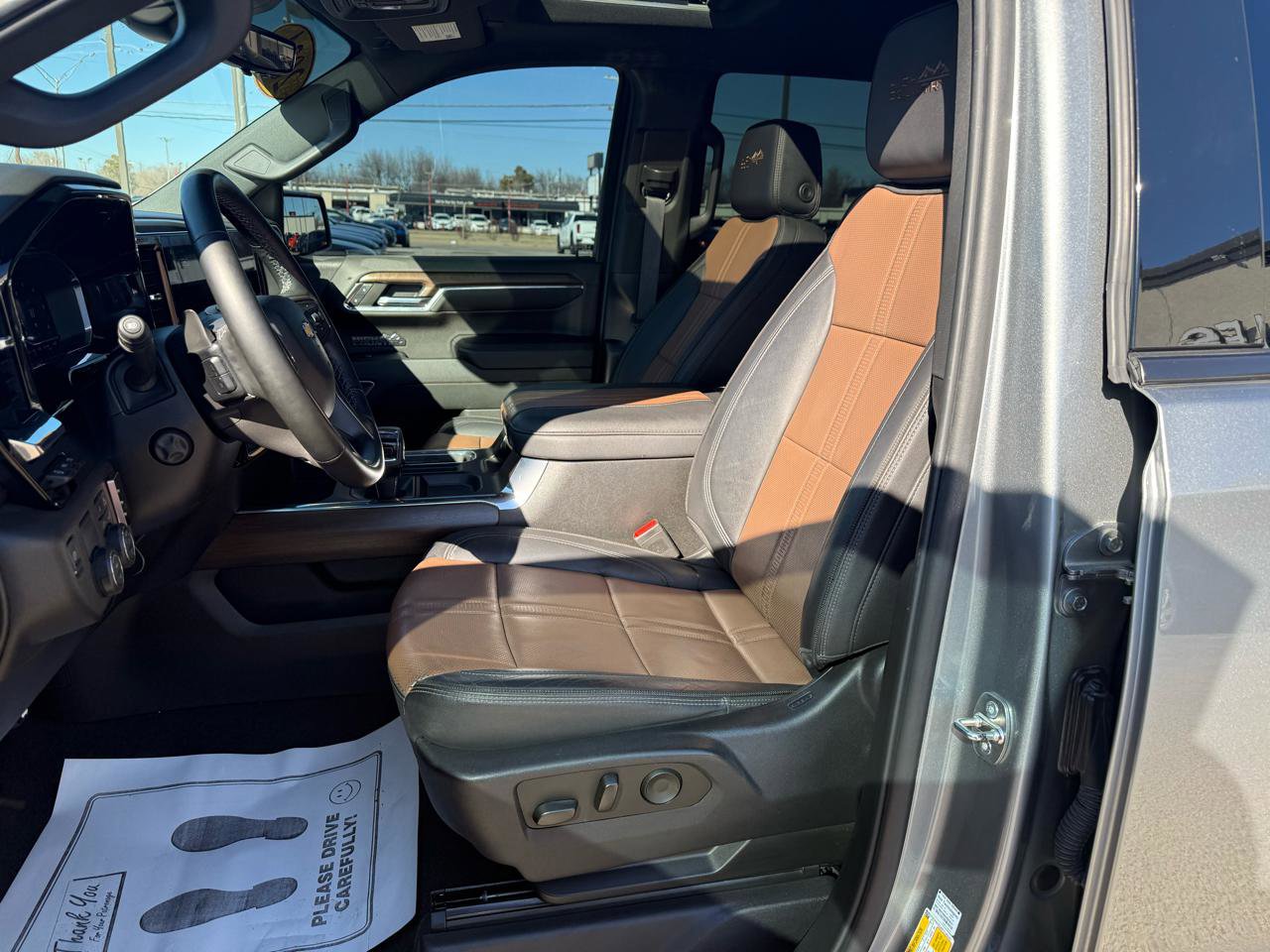 Used 2024 Chevrolet Silverado 1500 High Country w/ Technology Package image 10