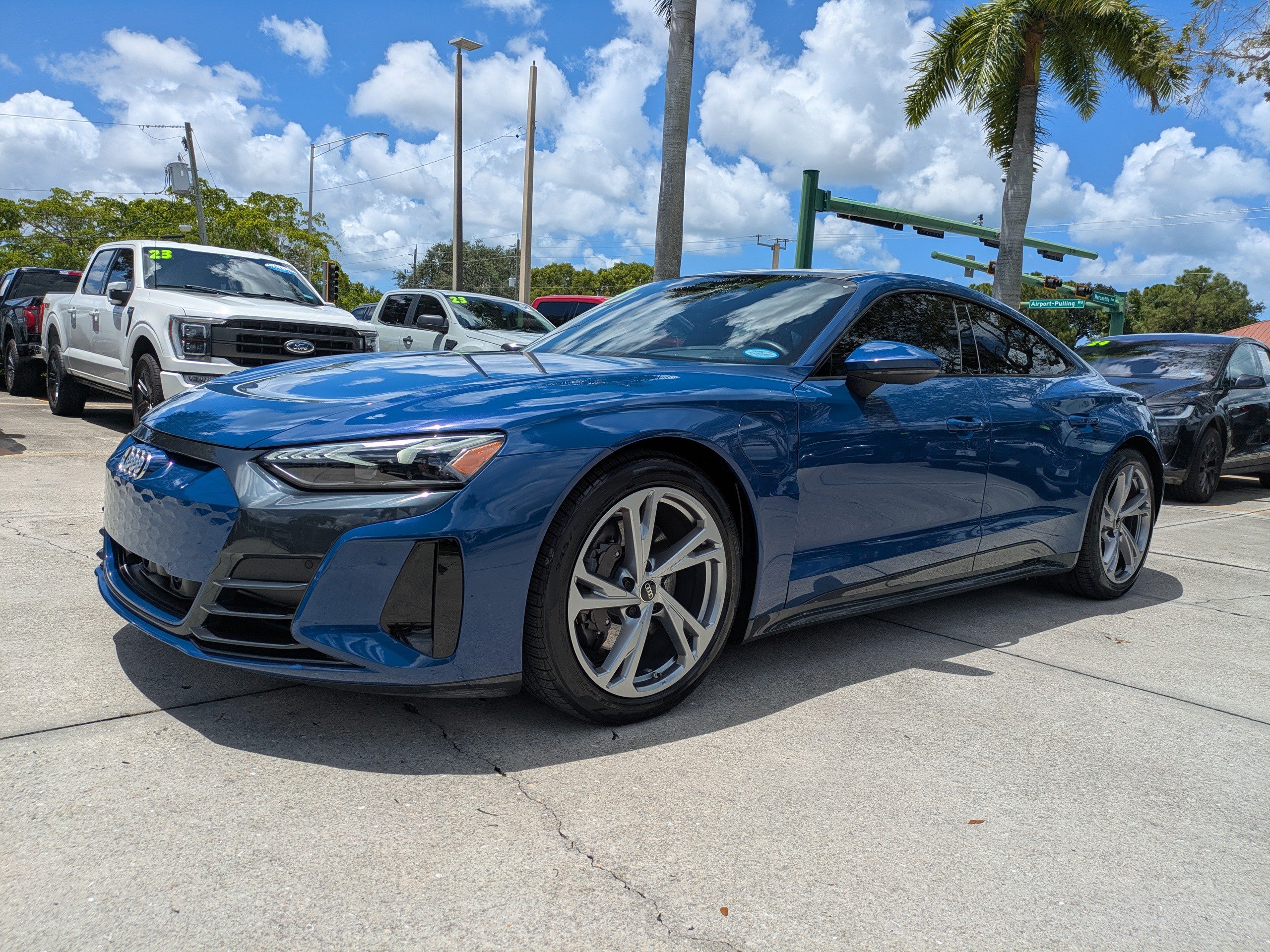 Used 2023 Audi e-tron GT Premium Plus AWD/4WD image 7