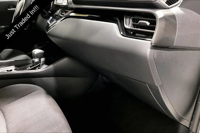 Used 2018 Toyota C-HR XLE FWD image 12