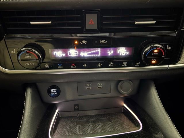 Used 2024 Nissan Rogue Platinum w/ Platinum Premium Package image 18