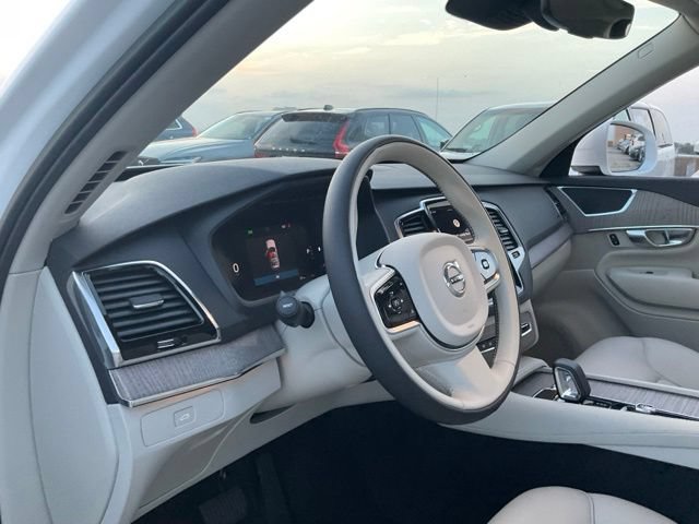 Certified 2023 Volvo XC90 B6 Plus AWD/4WD image 14