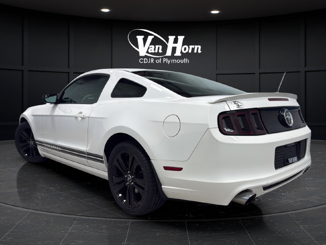 Used 2013 Ford Mustang Coupe w/ V6 Performance Pkg RWD image 5