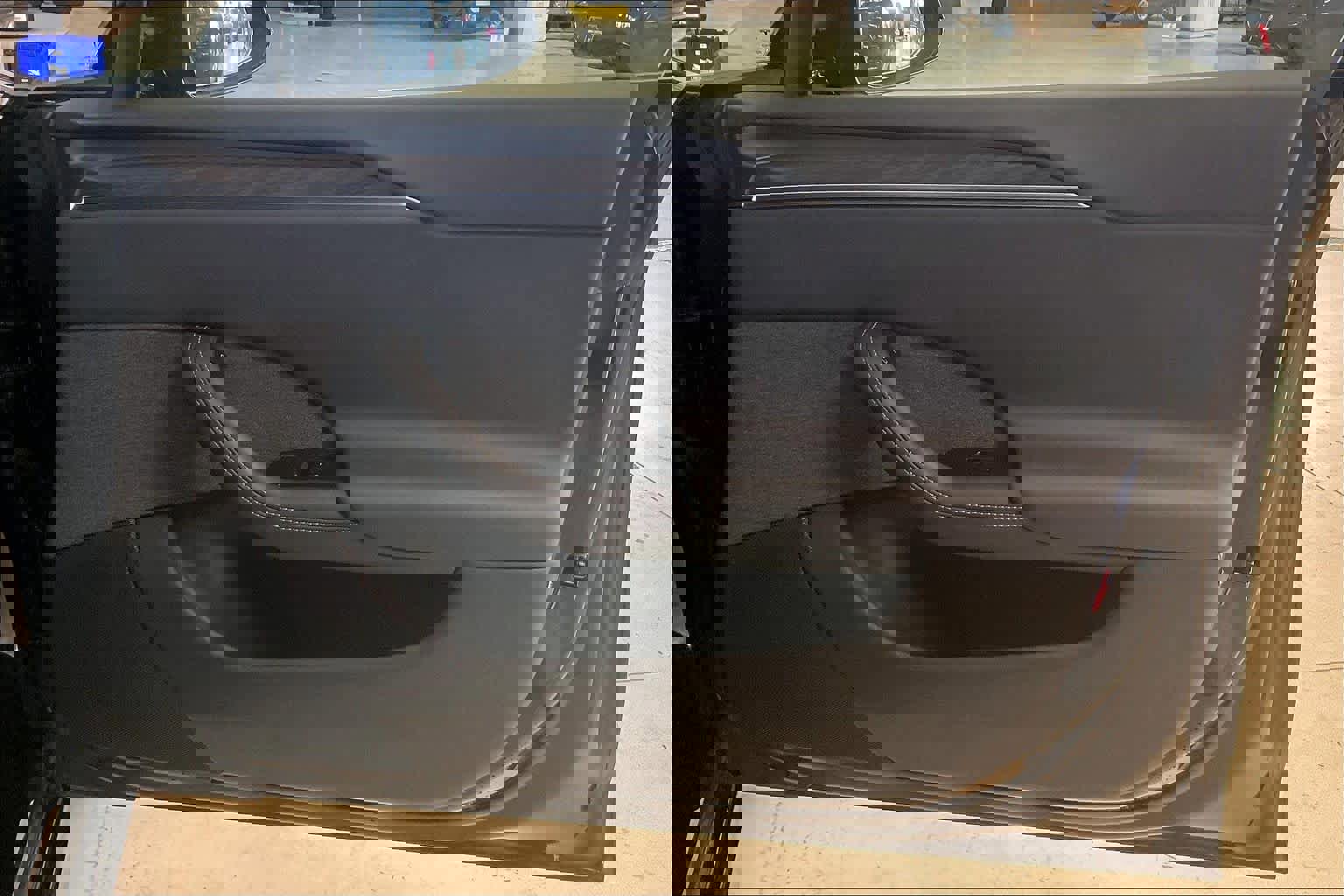 Used 2024 Tesla Model S image 19