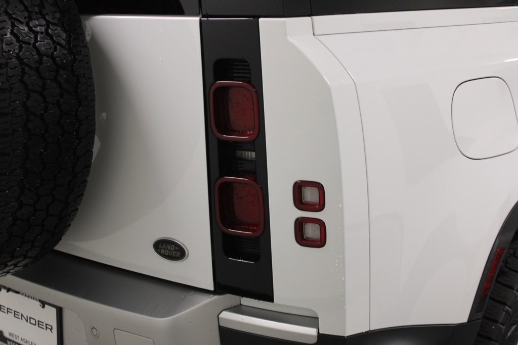 Used 2020 Land Rover Defender 110 HSE image 10