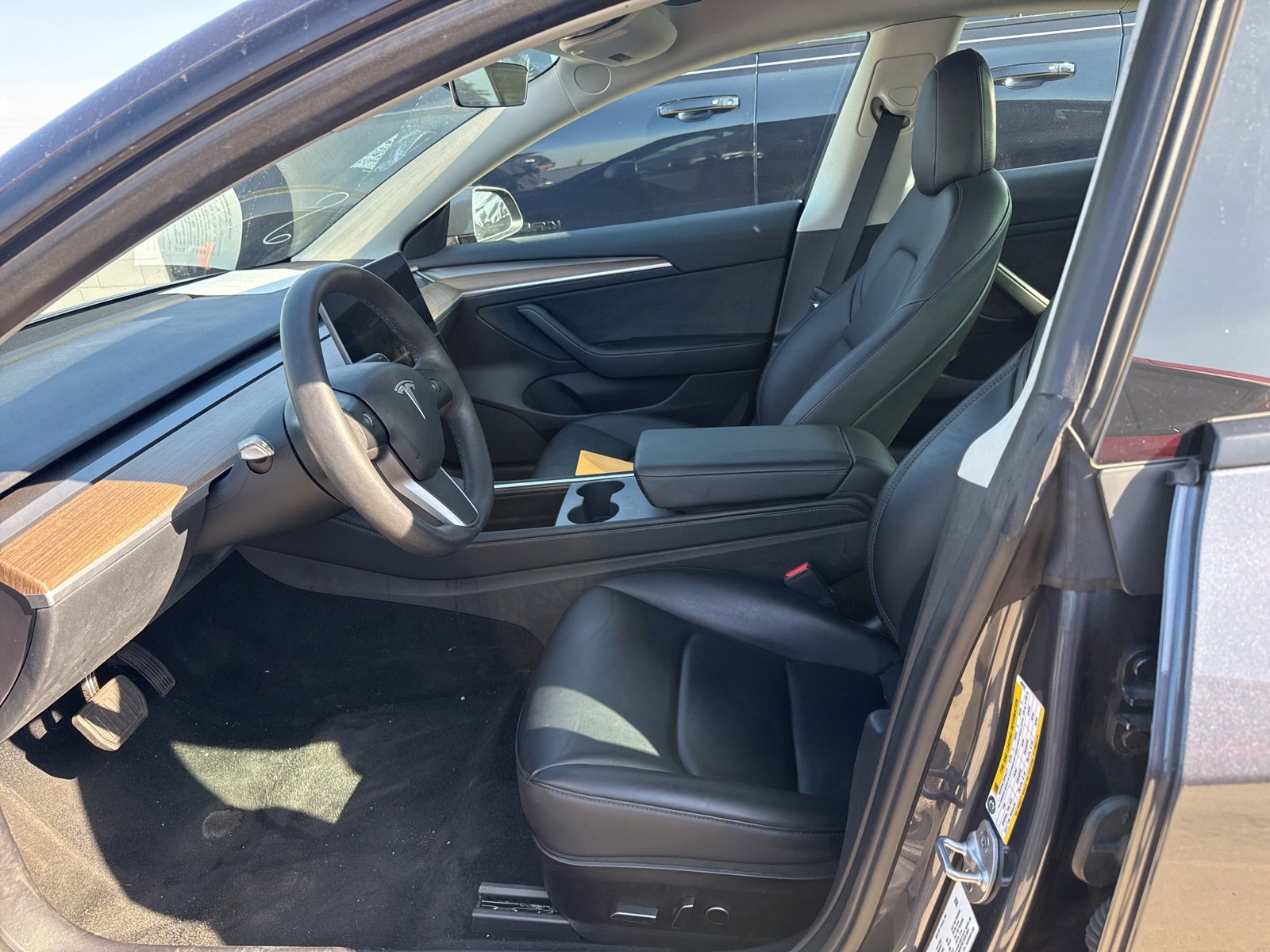 Used 2023 Tesla Model 3 Standard Range image 5