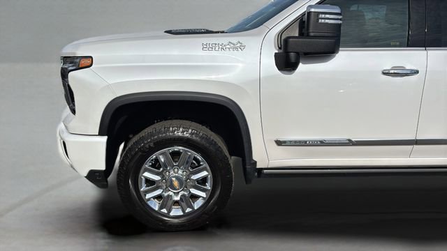 Used 2024 Chevrolet Silverado 2500 High Country w/ High Country Premium Package image 34