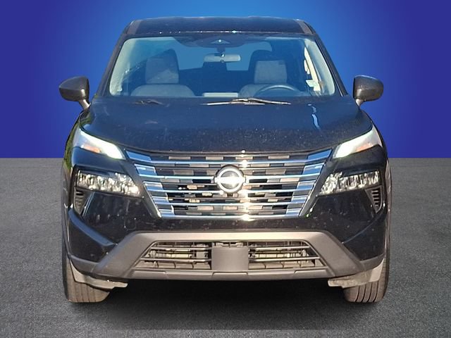 Used 2024 Nissan Rogue S AWD/4WD image 2