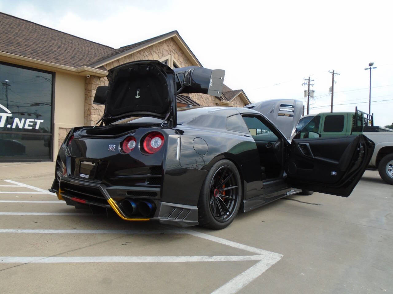Used 2016 Nissan GT-R Premium AWD/4WD image 27