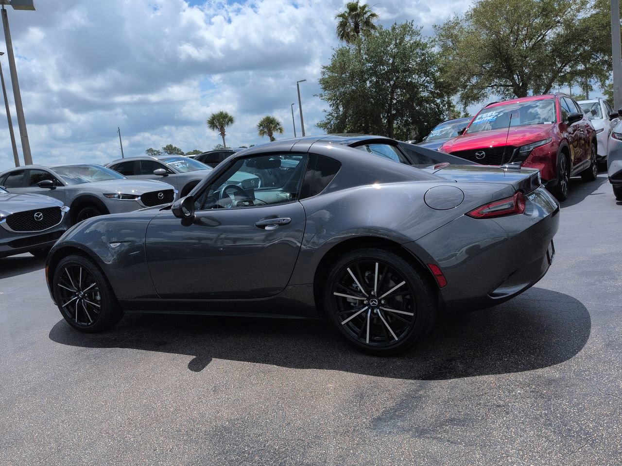 Used 2024 MAZDA MX-5 Miata RF Grand Touring w/ Weather Package RWD image 6
