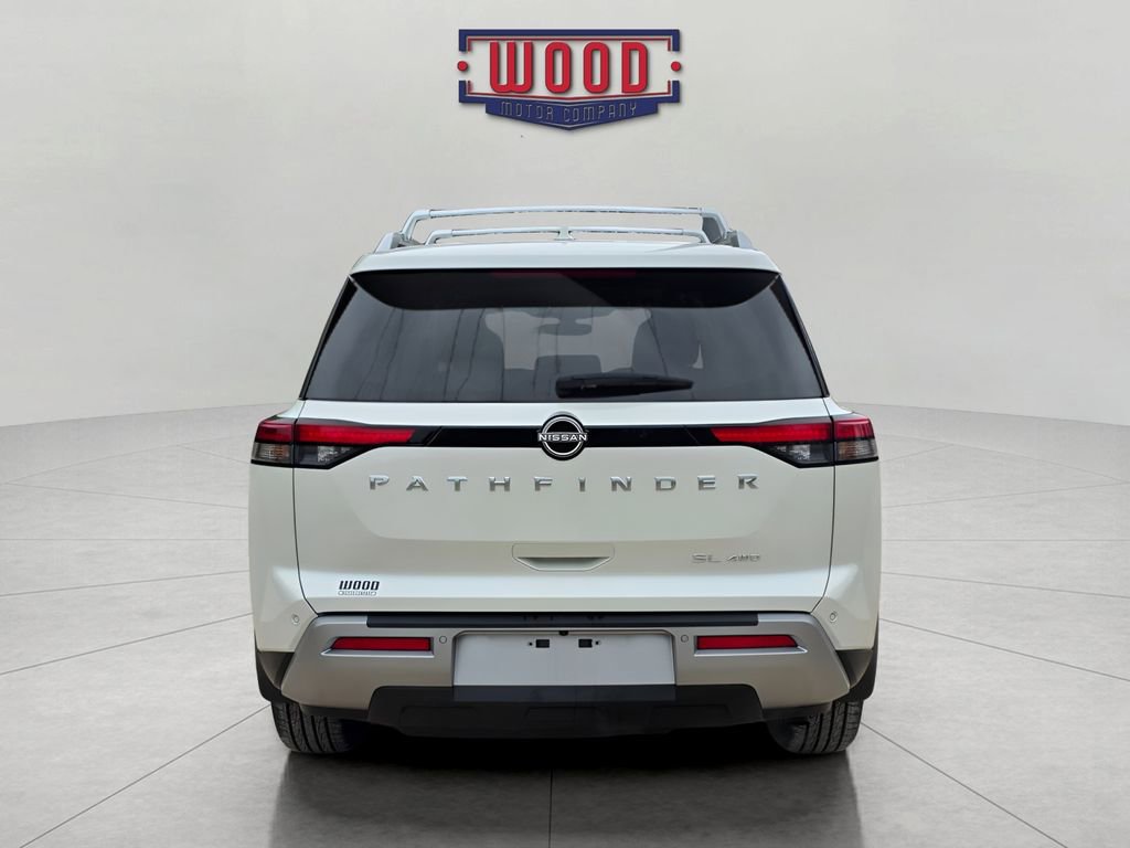 Used 2024 Nissan Pathfinder SL image 3