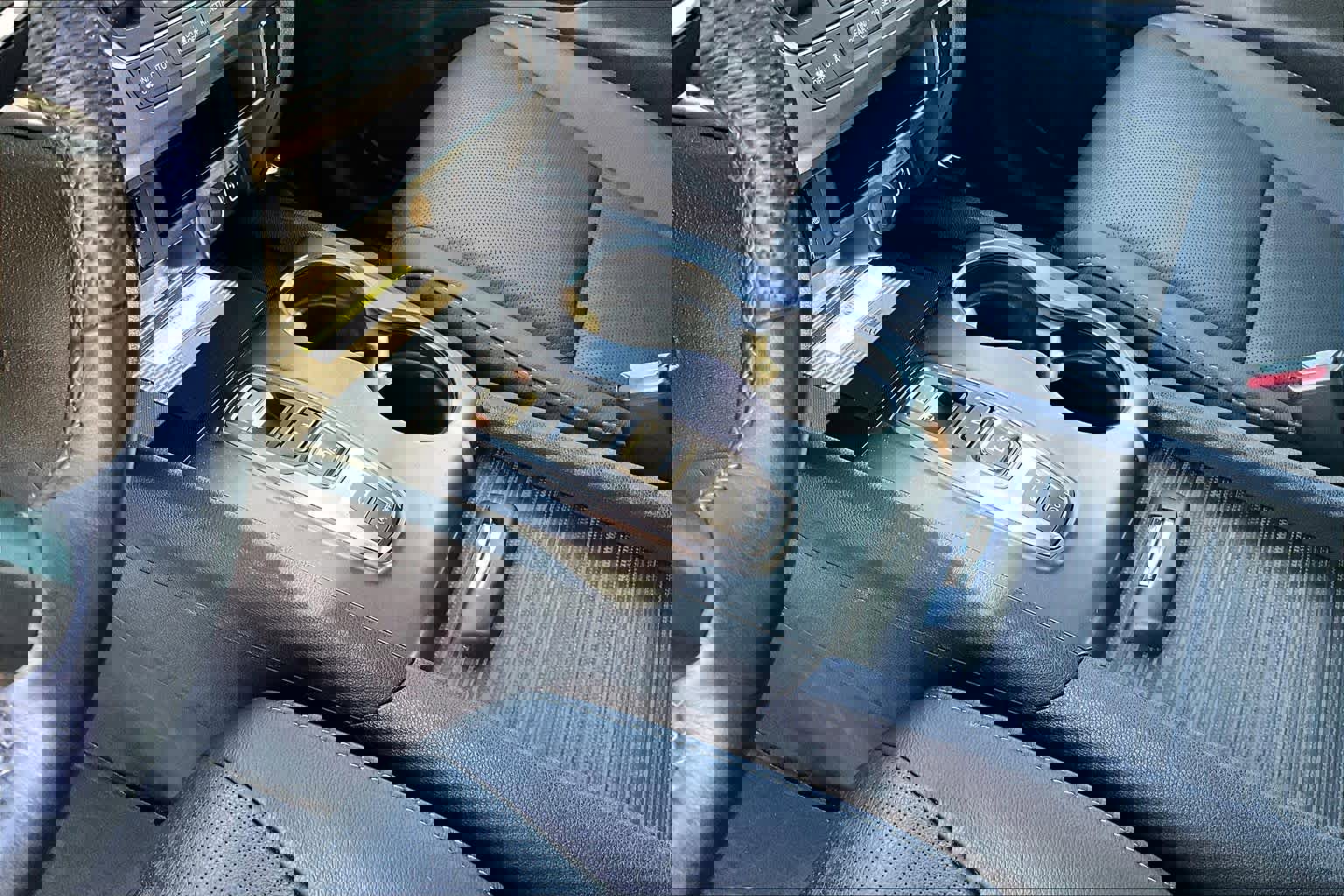 Used 2022 Honda Passport EX-L image 16