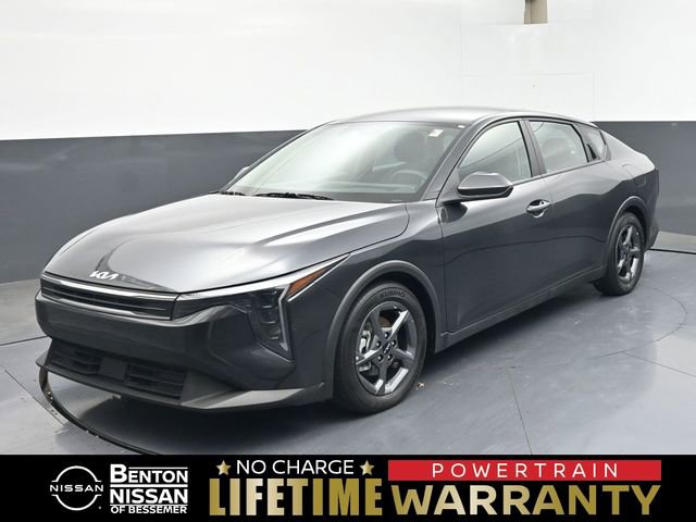 Used 2025 Kia K4 FWD image 1