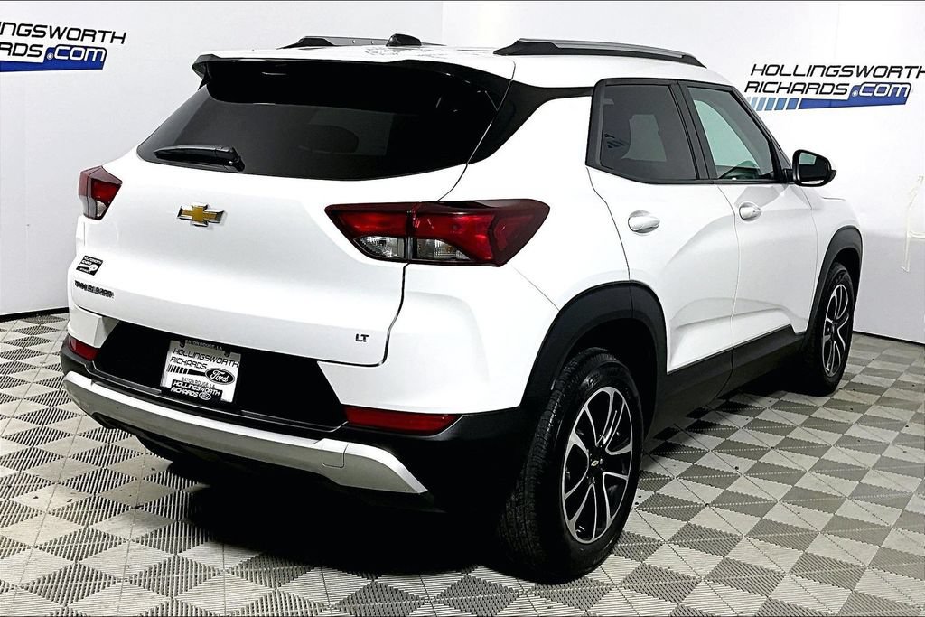 Used 2025 Chevrolet TrailBlazer LT FWD image 9
