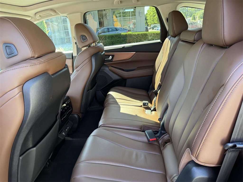 Certified 2024 Acura MDX SH-AWD w/ Technology Package image 11