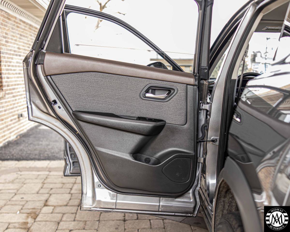 Used 2022 Nissan Rogue SV FWD image 20