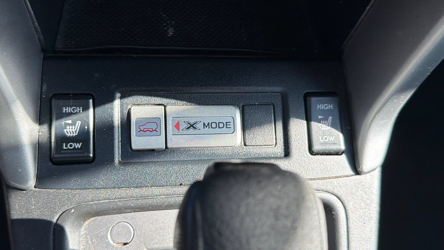 Used 2015 Subaru Forester 2.5i Limited w/ Popular Package #2 AWD/4WD image 18