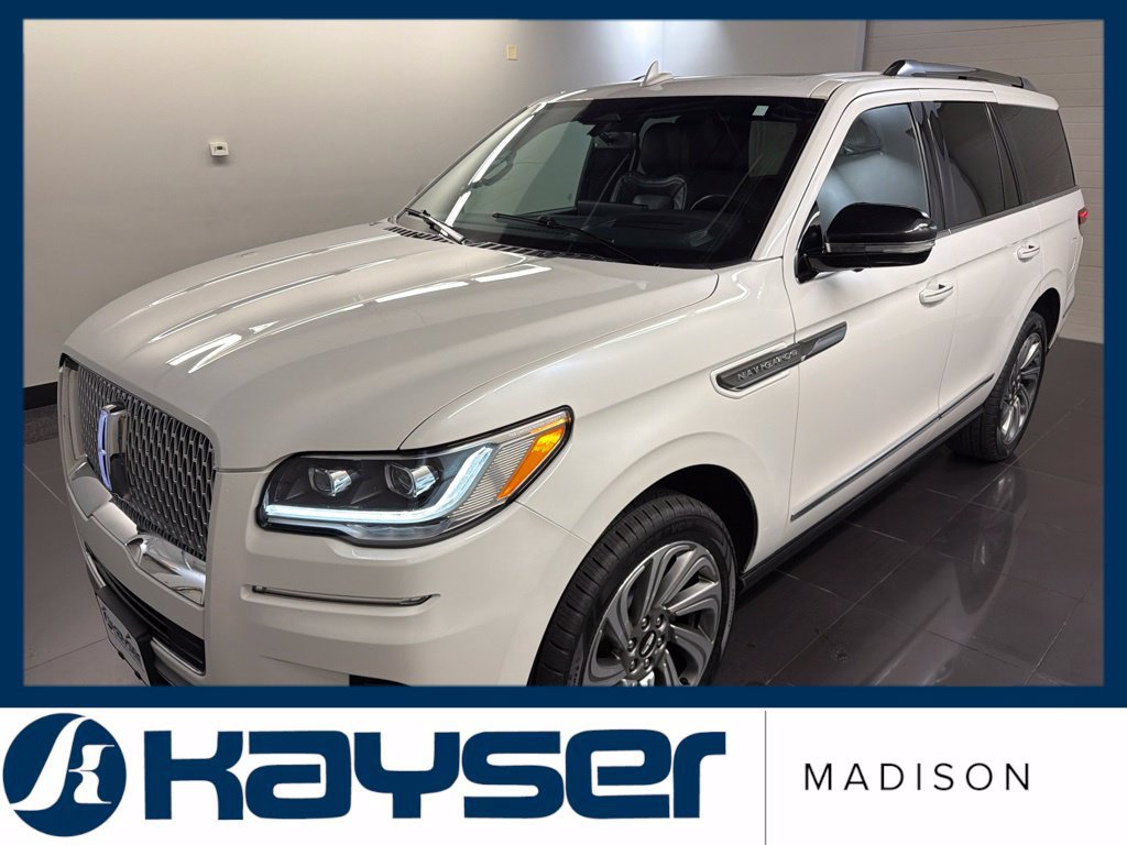 Used 2022 Lincoln Navigator Reserve w/ Equipment Group 201A AWD/4WD image 3