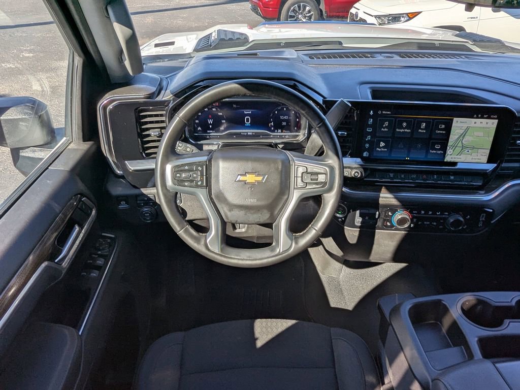 Used 2025 Chevrolet Silverado 2500 LT w/ Convenience Package image 17