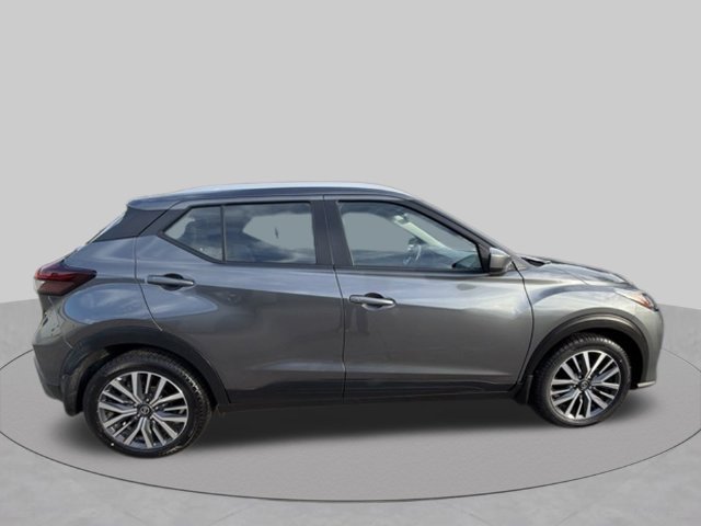 Used 2021 Nissan Kicks SV FWD image 6