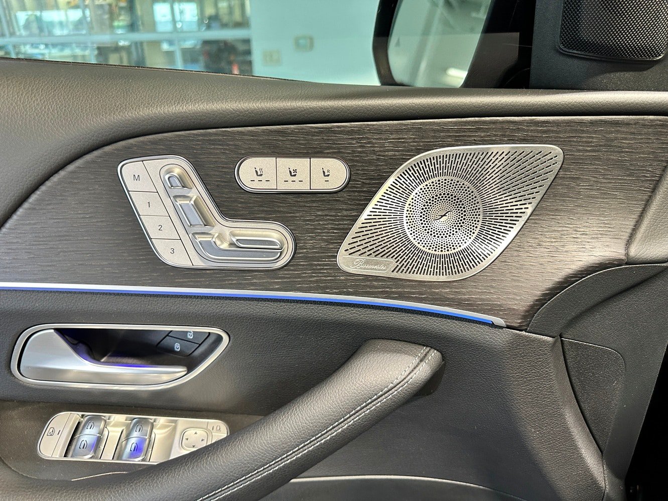 Certified 2025 Mercedes-Benz GLS 450 4MATIC image 12