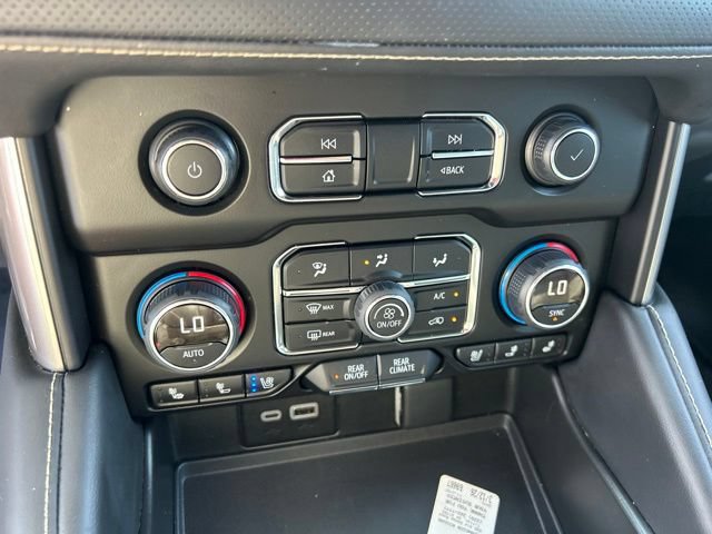 Used 2024 Chevrolet Tahoe Premier RWD image 25
