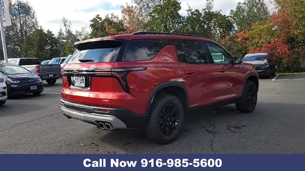 New 2025 Chevrolet Traverse Z71 w/ Enhanced Driving Package image 11