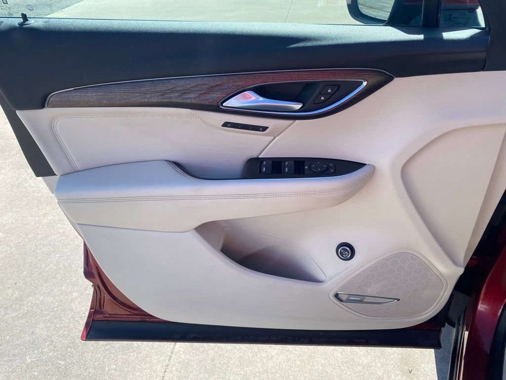 Used 2022 Buick Envision Avenir w/ Technology Package II image 12