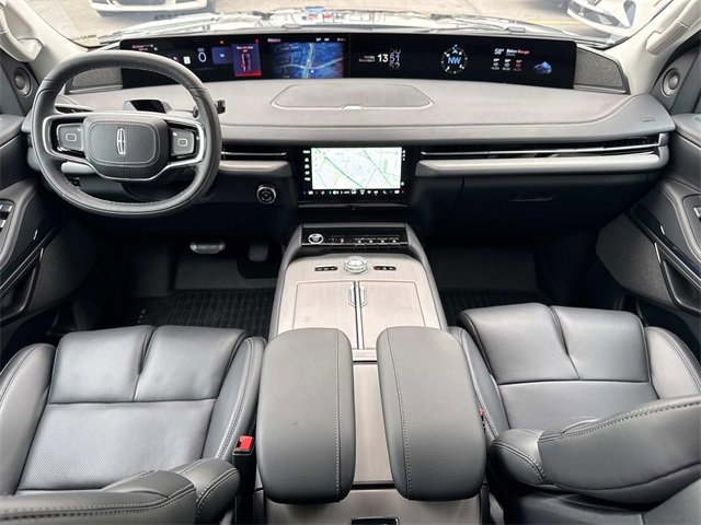 New 2025 Lincoln Navigator L Reserve image 19