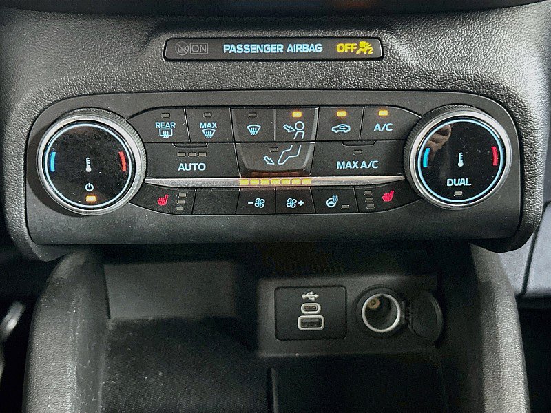 Used 2025 Ford Escape ST-Line Select AWD/4WD image 16