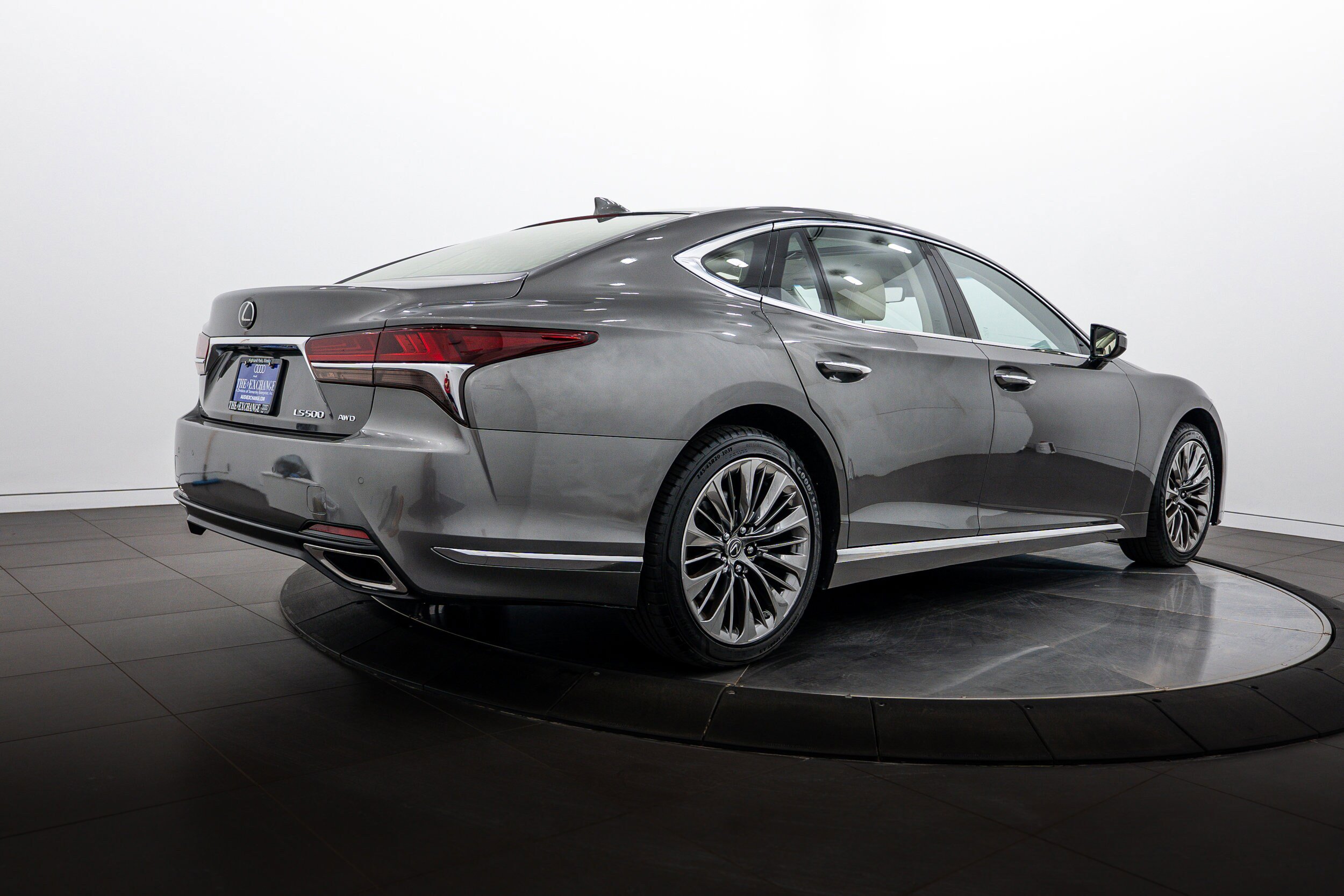 Used 2019 Lexus LS 500 AWD w/ Interior Upgrade Package image 4