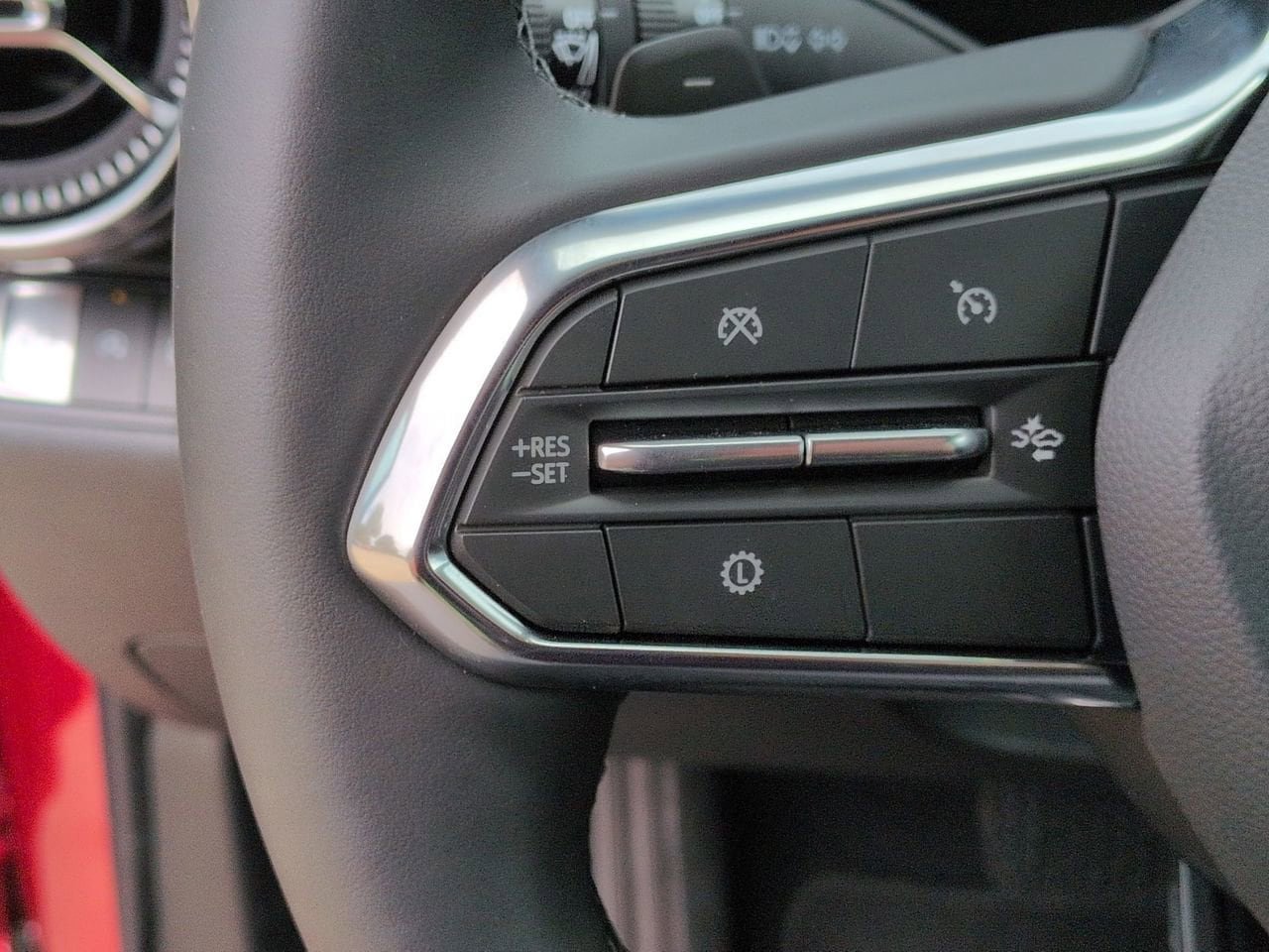New 2026 Chevrolet Equinox LT w/ Safety and Technology Package FWD image 11