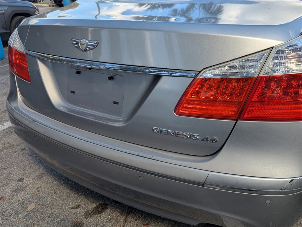 Used 2010 Hyundai Genesis 4.6 w/ Technology Pkg 5 image 14