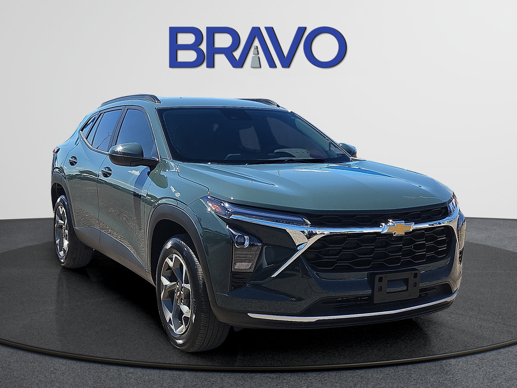 Used 2026 Chevrolet Trax LT FWD image 6
