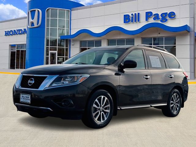 Used 2015 Nissan Pathfinder S image 2