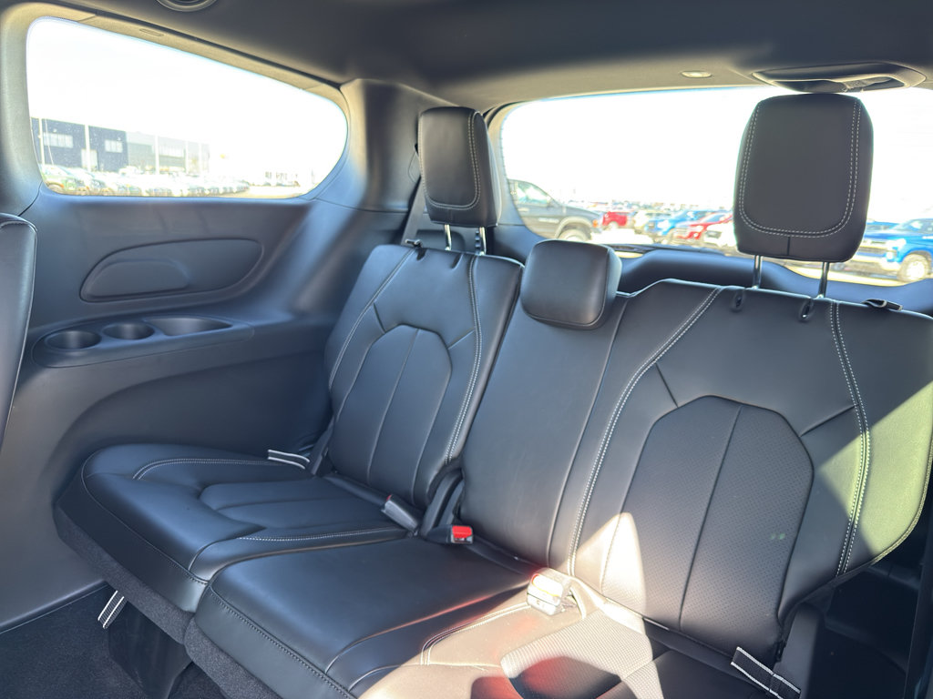 New 2026 Chrysler Voyager LX FWD image 32