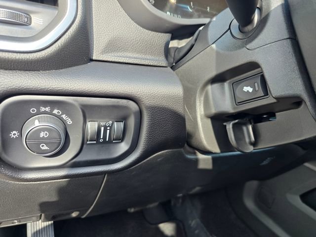 Used 2025 RAM 2500 Laramie w/ Sport Appearance Package AWD/4WD image 11