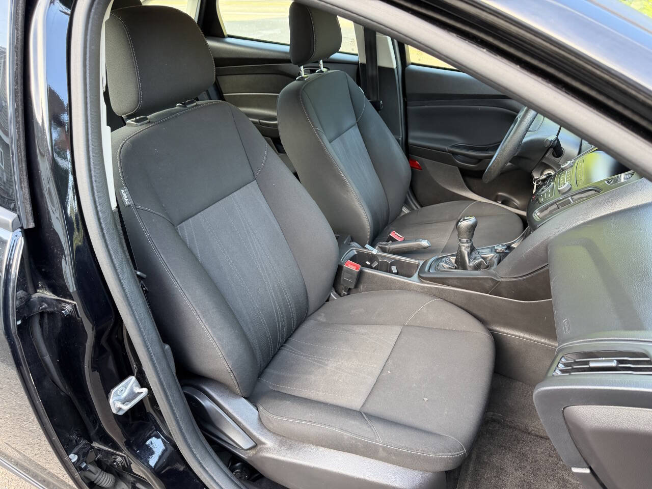 Used 2018 Ford Focus S FWD image 26