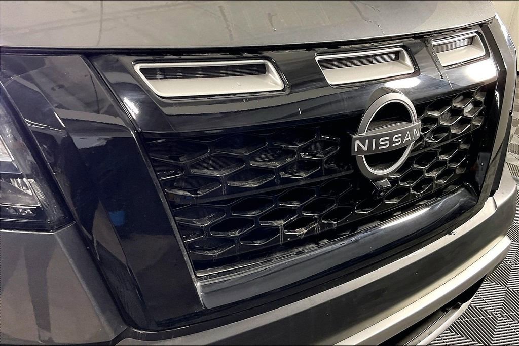 Used 2025 Nissan Pathfinder Rock Creek image 39