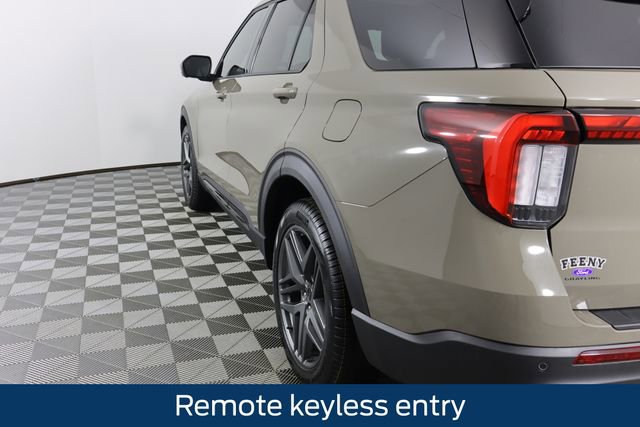 New 2026 Ford Explorer ST w/ Sun And Sound Package image 19