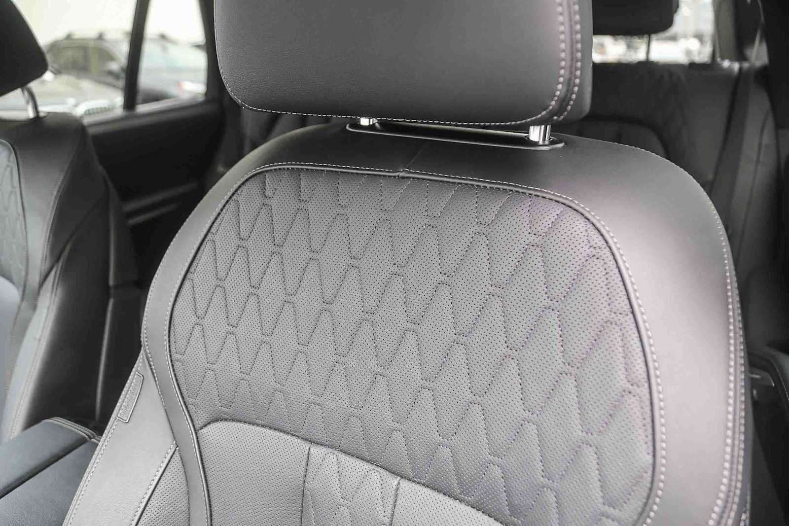 Used 2025 BMW X5 xDrive50e w/ Executive Package image 21