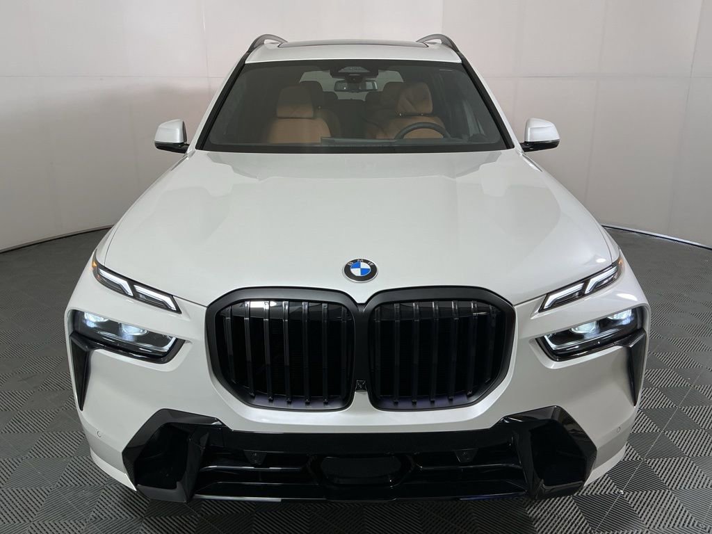 Used 2026 BMW X7 xDrive40i w/ M Sport Package AWD/4WD image 2